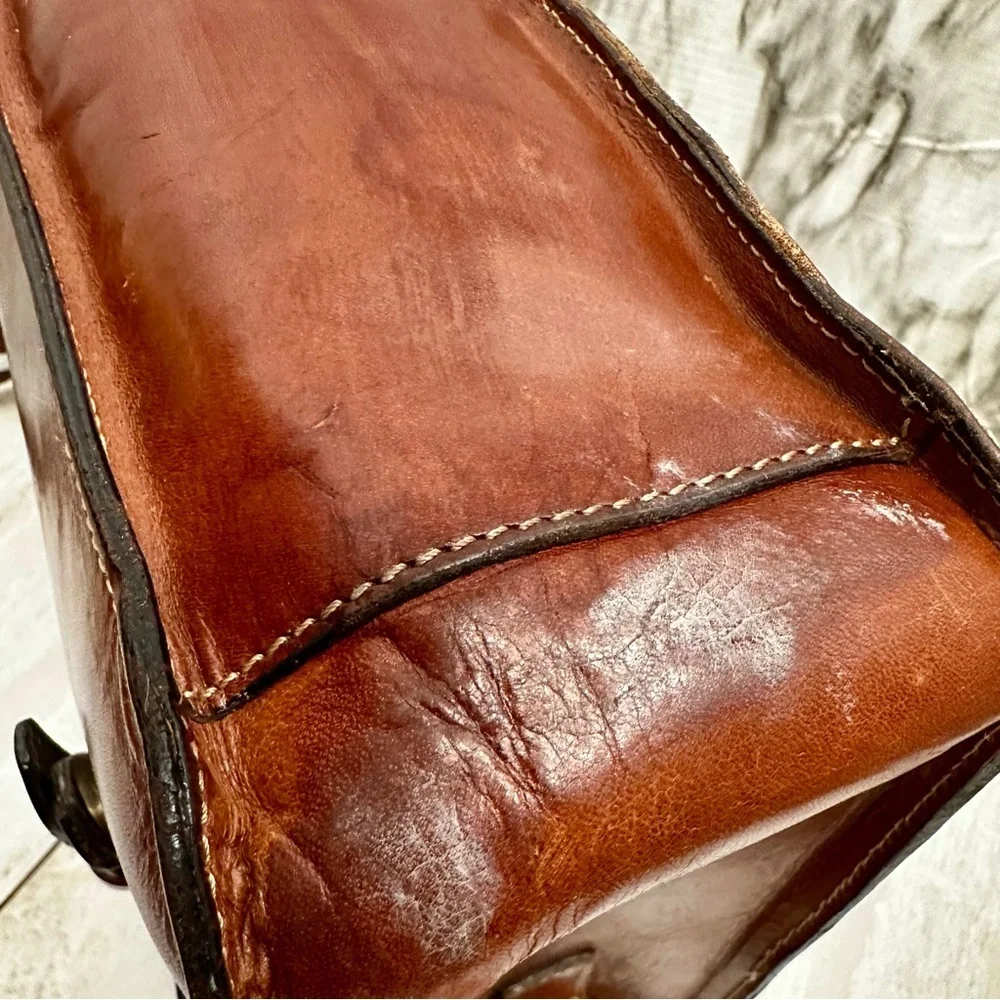 Brown Leather Men's Messenger Bag Crossbody Strap Unlined Brass Buckles Classic